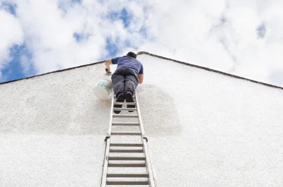Peinture extérieure à la Chapelle-Blanche — façades et ravalement
